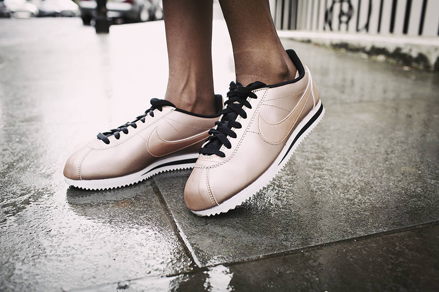 Buy nike cortez rose gold and black 
